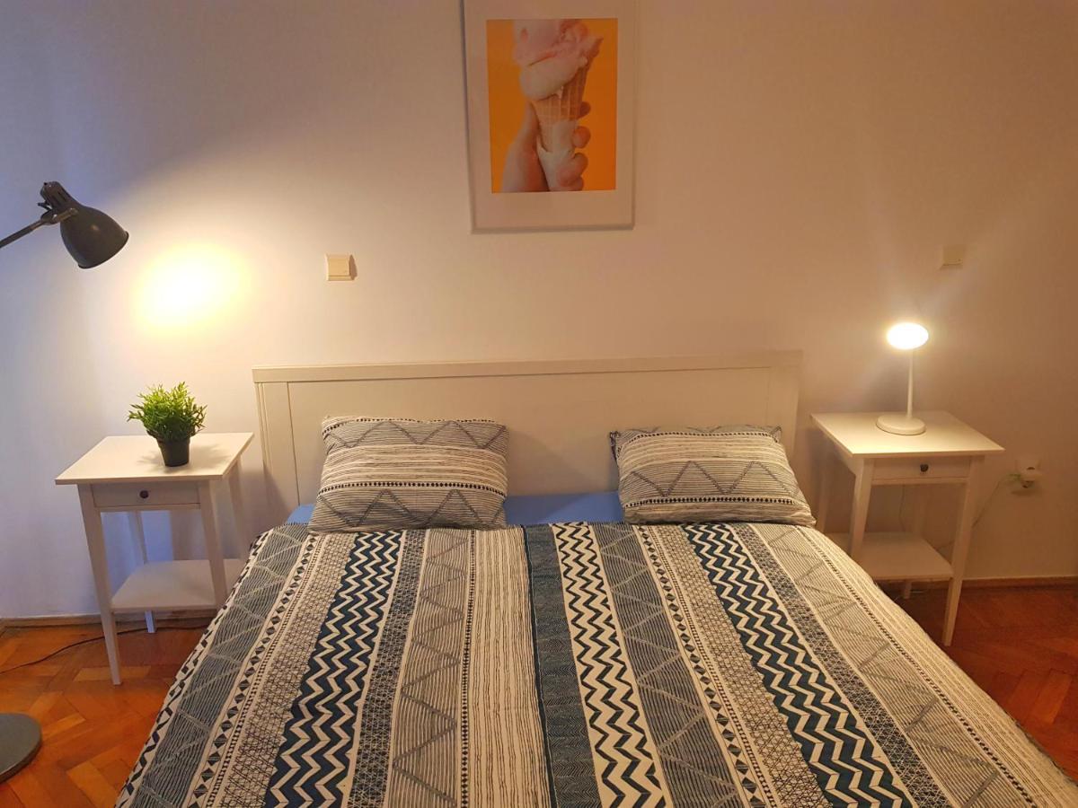 Apartment With Amazing View Near Old Town Bukarest Eksteriør billede